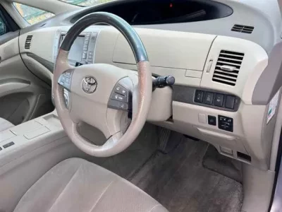 Toyota ESTIMA HYBRID