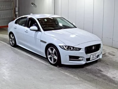 Jaguar XE