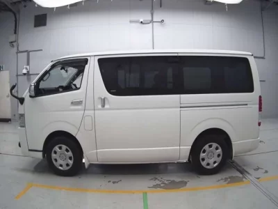 Toyota REGIUS ACE VAN