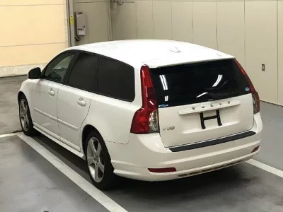 Volvo V50
