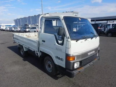Toyota HIACE TRUCK