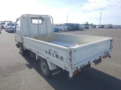 Toyota HIACE TRUCK
