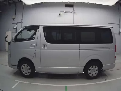 Toyota REGIUS ACE VAN