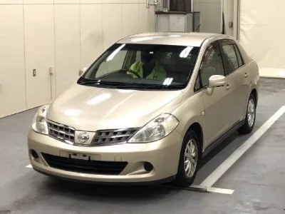 Nissan TIIDA LATIO