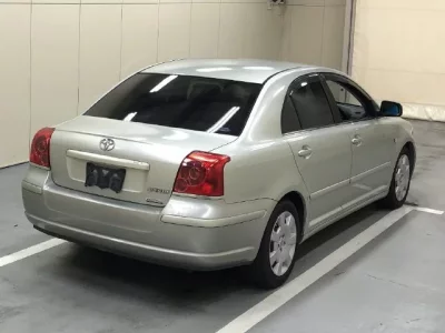 Toyota AVENSIS SEDAN
