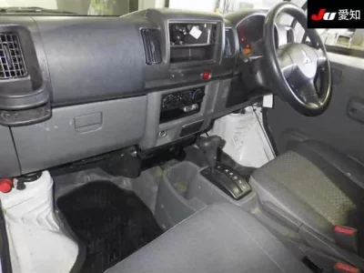 Mitsubishi MINICAB VAN