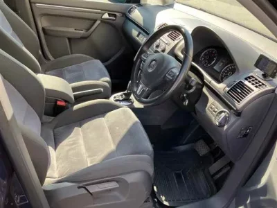 Volkswagen GOLF TOURAN