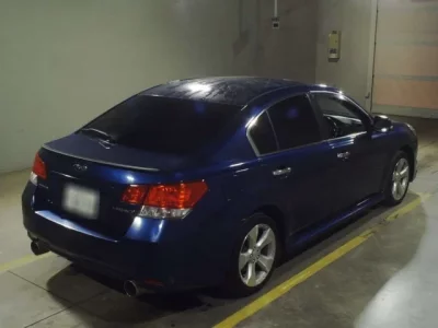 Subaru LEGACY B4