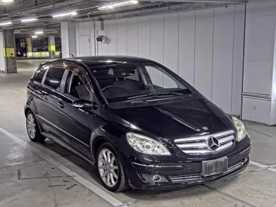 Mercedes-Benz B CLASS