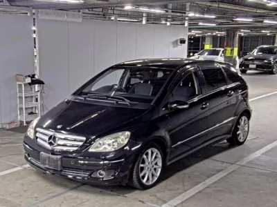 Mercedes-Benz B CLASS
