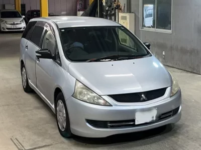 Mitsubishi GRANDIS