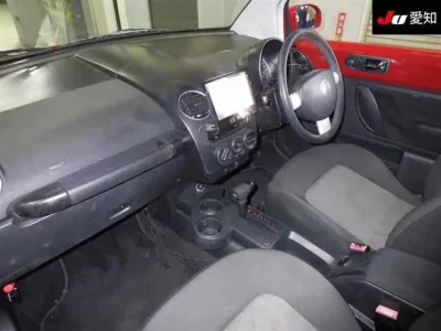 Volkswagen NEW BEETLE