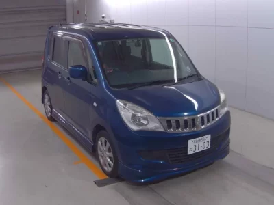 Mitsubishi DELICA D2