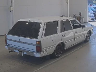 Nissan CEDRIC VAN