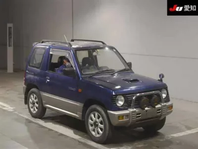 Mitsubishi PAJERO MINI