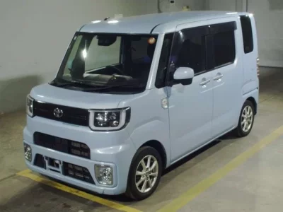 Toyota PIXIS MEGA