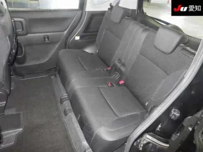 Mitsubishi DELICA D2