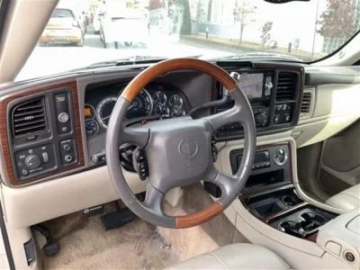 GM CADILLAC ESCALADE