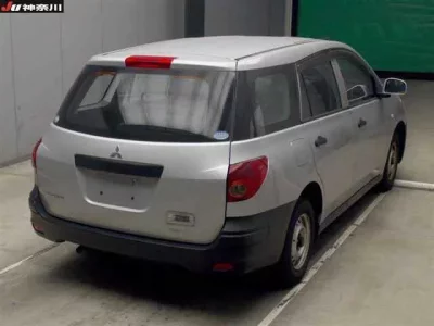 Mitsubishi LANCER VAN