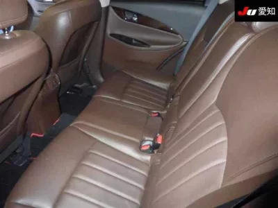 Nissan SKYLINE CROSSOVER