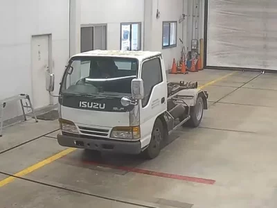 Isuzu ELF
