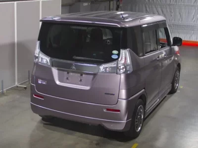 Mitsubishi DELICA D2