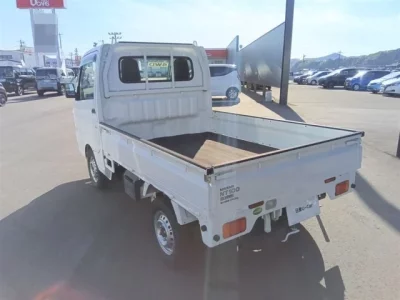 Nissan CLIPPER TRUCK