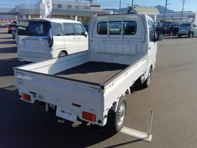 Nissan CLIPPER TRUCK