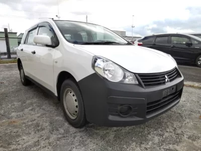 Mitsubishi LANCER VAN