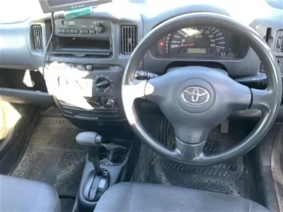 Toyota SUCCEED