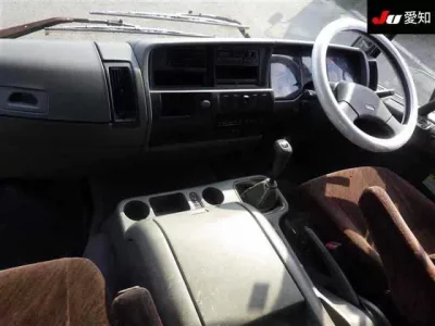 Mitsubishi FUSO FIGHTER