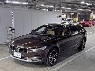 Volvo V90