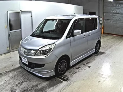 Mitsubishi DELICA D2