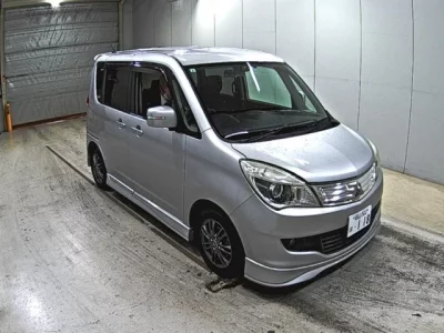 Mitsubishi DELICA D2