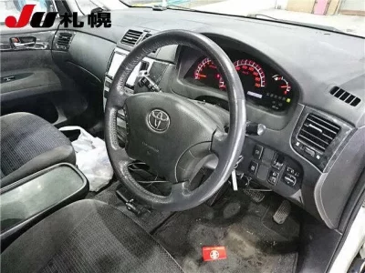 Toyota IPSUM