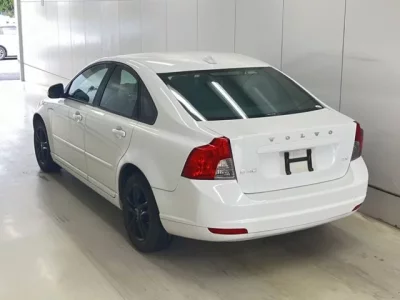 Volvo S40