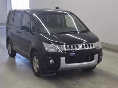 Mitsubishi DELICA D5