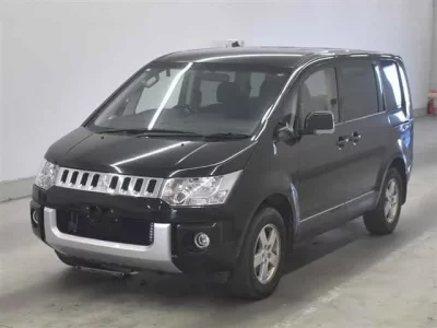 Mitsubishi DELICA D5