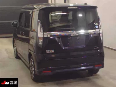 Mitsubishi DELICA D2