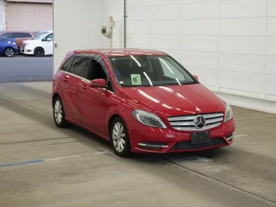 Mercedes-Benz B CLASS