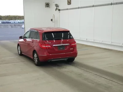 Mercedes-Benz B CLASS