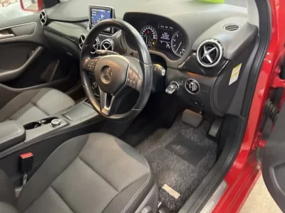 Mercedes-Benz B CLASS