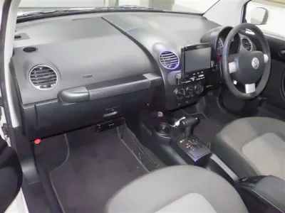 Volkswagen NEW BEETLE