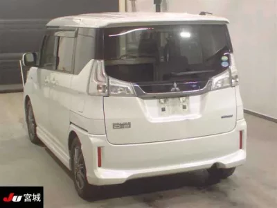 Mitsubishi DELICA D2