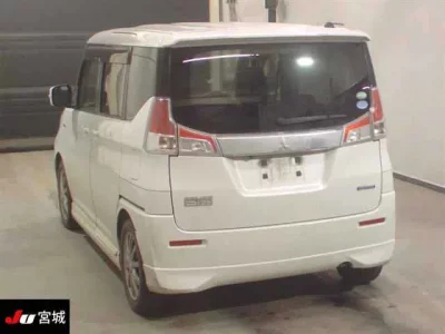 Mitsubishi DELICA D2