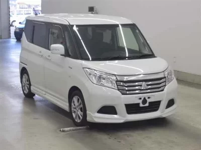 Mitsubishi DELICA D2