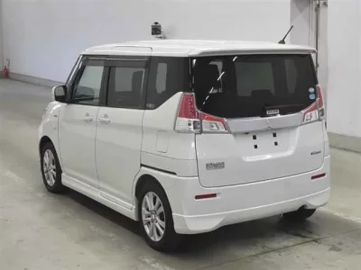 Mitsubishi DELICA D2