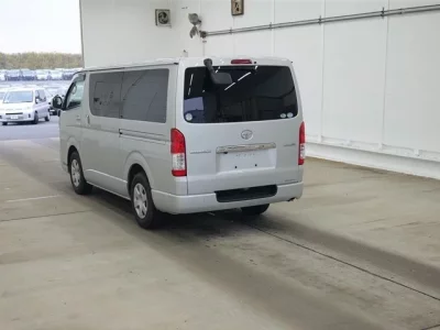 Toyota REGIUS ACE VAN