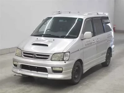 Daihatsu DELTA WAGON