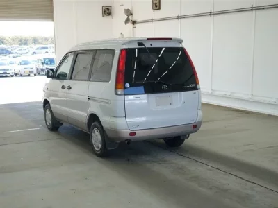Toyota LITE ACE NOAH